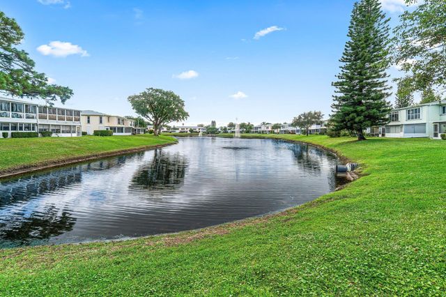 1521 NW 19th Terrace 202, Delray Beach, FL 33445