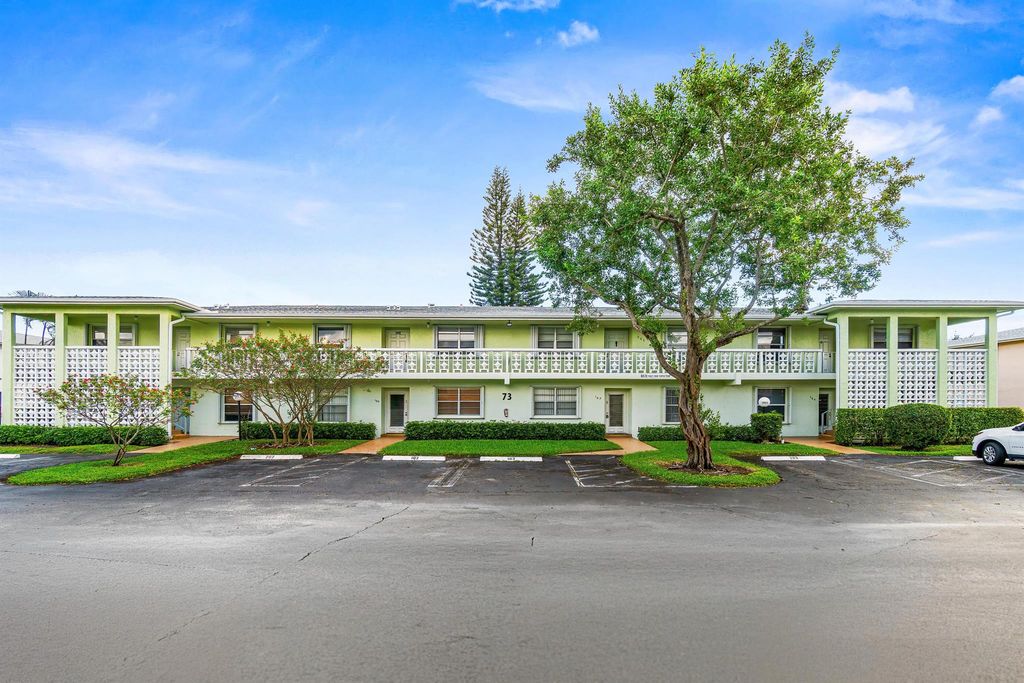 1521 NW 19th Terrace 202, Delray Beach, FL 33445