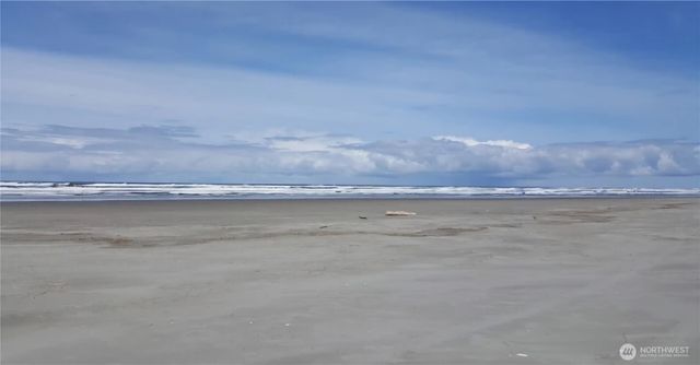 505 347th Place, Ocean Park, WA 98640