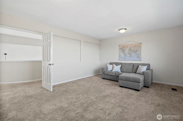 17002 110th Street Ct E, Bonney Lake, WA 98391