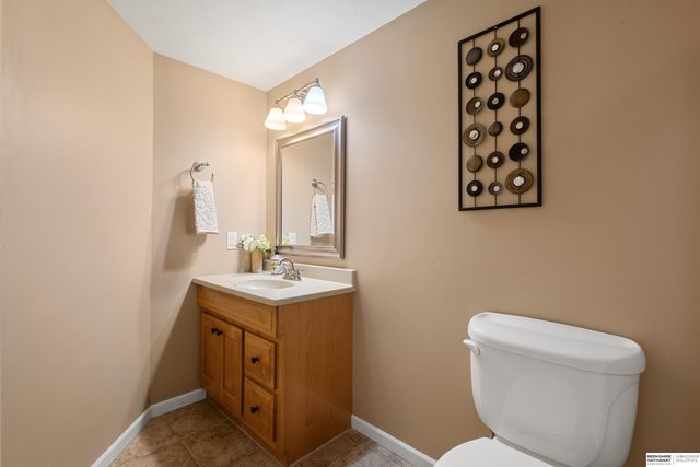 18723 Lamont Street, Omaha, NE 68130
