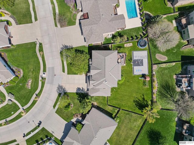 18723 Lamont Street, Omaha, NE 68130