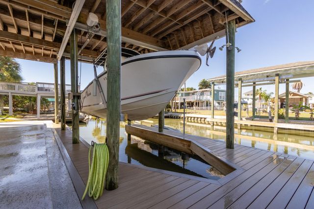 16506 Trinidad Way, Jamaica Beach, TX 77554