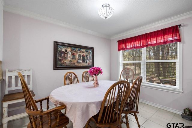 110 Leisure Ln, Whitehouse, TX 75791