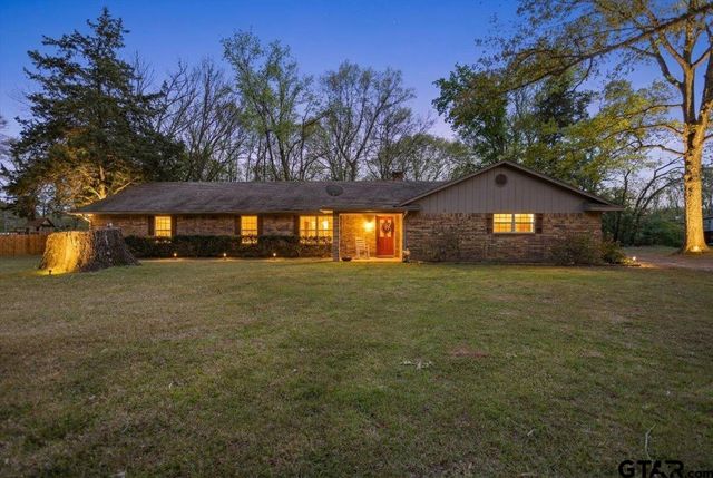 110 Leisure Ln, Whitehouse, TX 75791