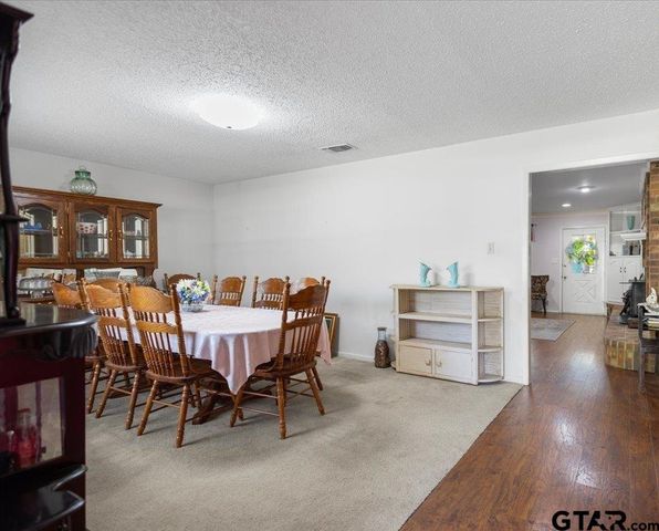 110 Leisure Ln, Whitehouse, TX 75791