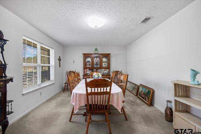 110 Leisure Ln, Whitehouse, TX 75791