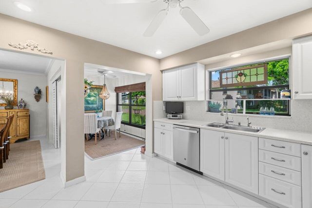 4680 Rosewood Tree Court A, Boynton Beach, FL 33436