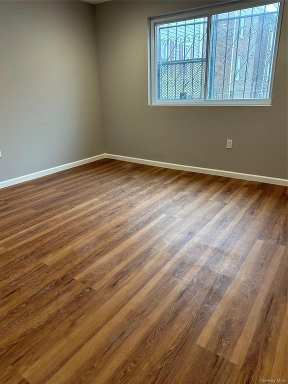 4057 Barnes Avenue, Bronx, NY 10466