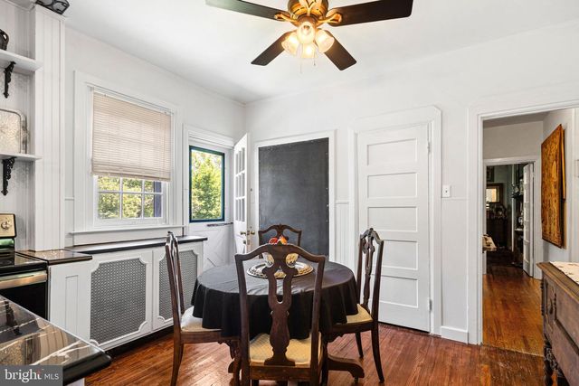 421 S 5TH ST, North Wales, PA 19454