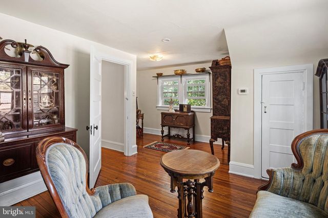 421 S 5TH ST, North Wales, PA 19454