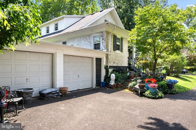 421 S 5TH ST, North Wales, PA 19454