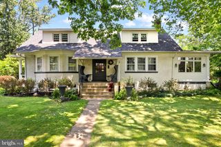 421 S 5TH ST, North Wales, PA 19454