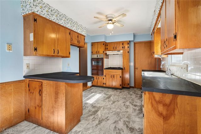 3966 Wadsworth Road, Norton, OH 44203