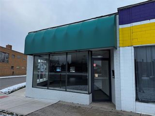 27333 Gratiot Avenue, Roseville, MI 48066