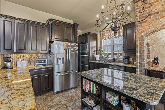 19540 Talavera Lane, Edmond, OK 73012