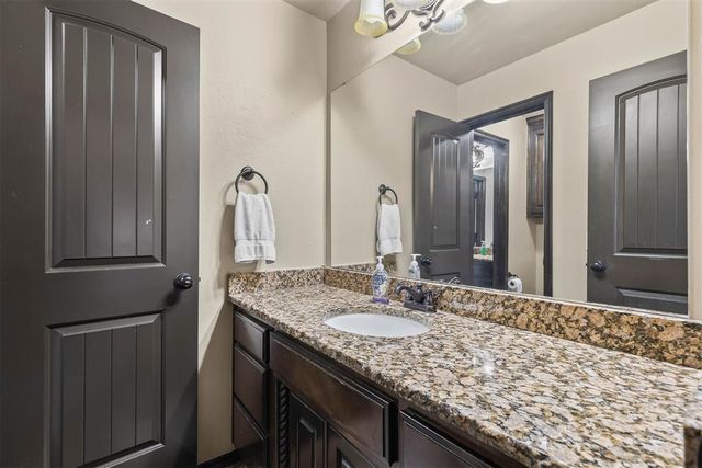 19540 Talavera Lane, Edmond, OK 73012