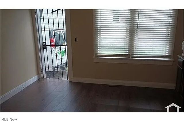 1100 E 74th Street, Cleveland, OH 44103