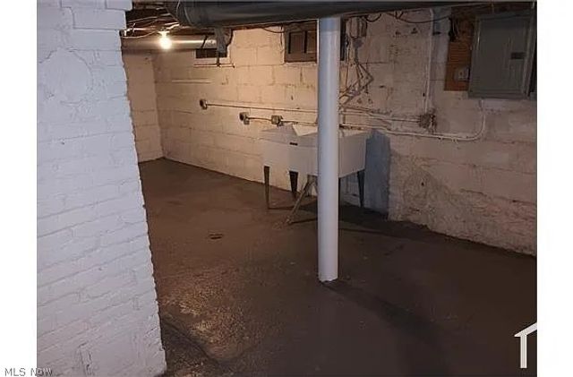 1100 E 74th Street, Cleveland, OH 44103