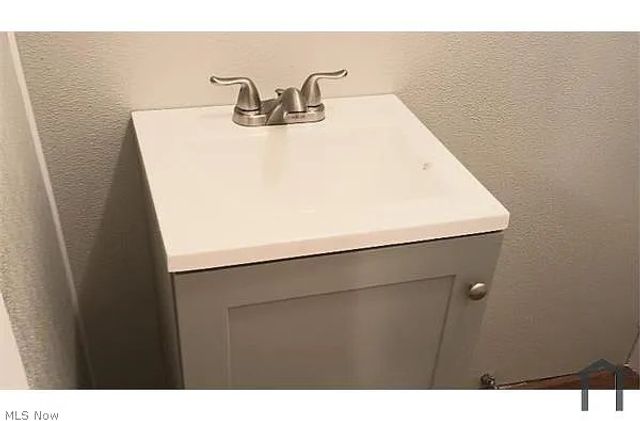 1100 E 74th Street, Cleveland, OH 44103