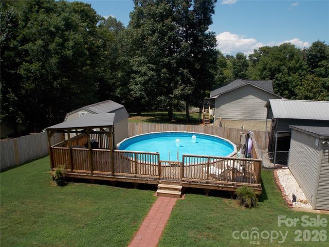 4249 Beach Road, Hudson, NC 28638