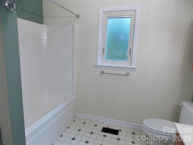 4249 Beach Road, Hudson, NC 28638
