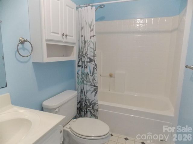 4249 Beach Road, Hudson, NC 28638