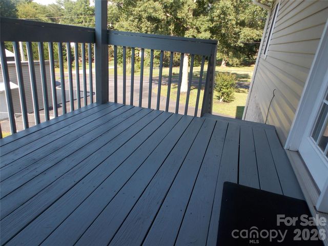 4249 Beach Road, Hudson, NC 28638