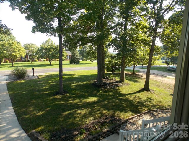 4249 Beach Road, Hudson, NC 28638
