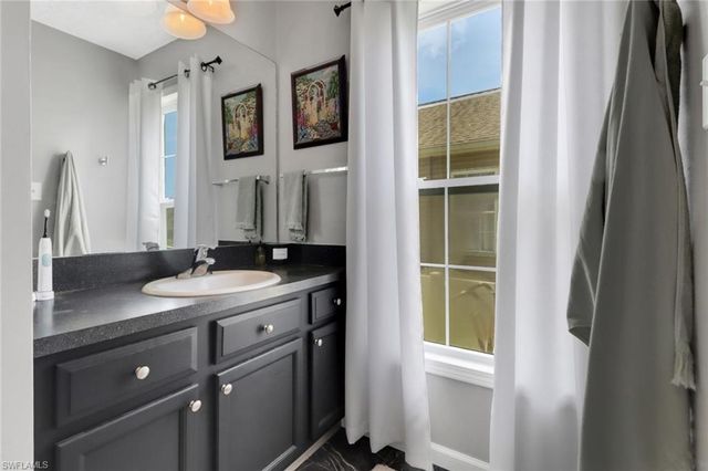 398 Leawood CIR, Naples, FL 34104