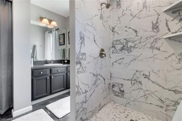 398 Leawood CIR, Naples, FL 34104