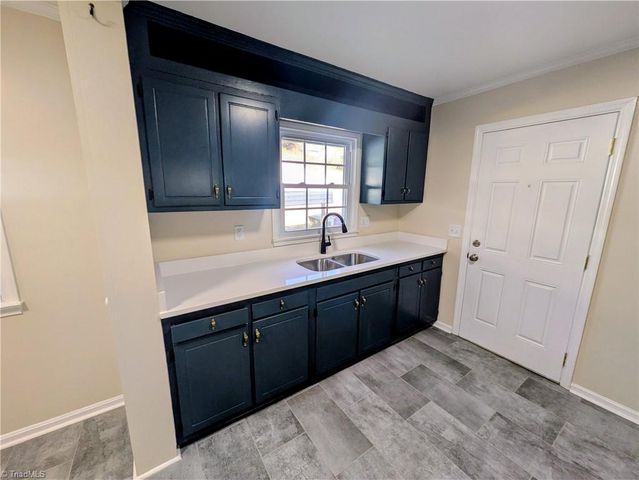 1028 Gales Avenue, Winston-salem, NC 27103