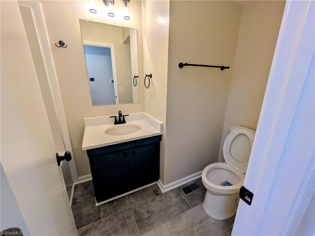 1028 Gales Avenue, Winston-salem, NC 27103