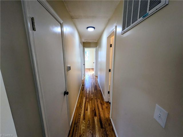 1028 Gales Avenue, Winston-salem, NC 27103