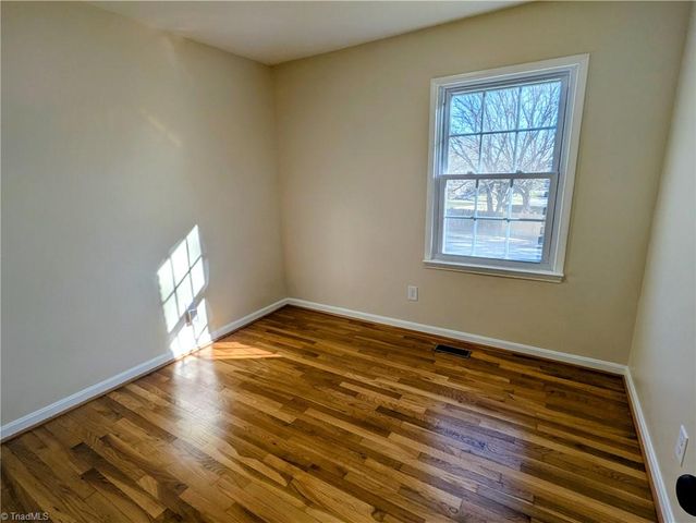 1028 Gales Avenue, Winston-salem, NC 27103