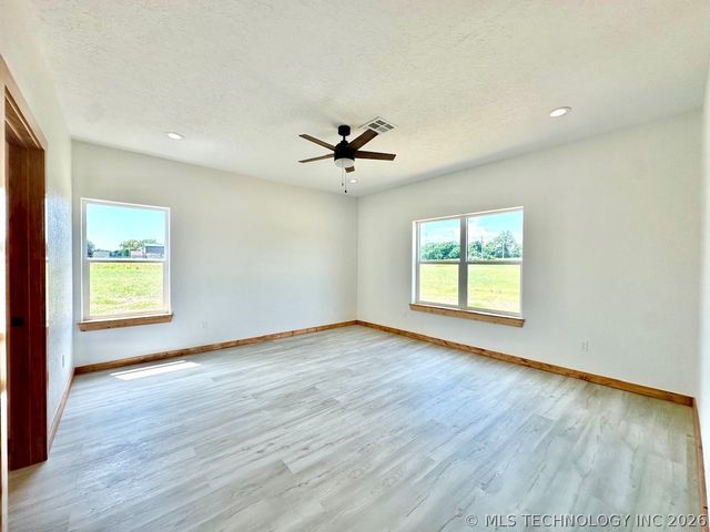11792 Xander Lane, Kingston, OK 73439