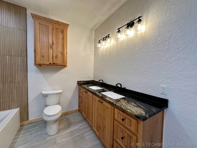 11792 Xander Lane, Kingston, OK 73439