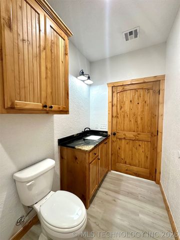 11792 Xander Lane, Kingston, OK 73439