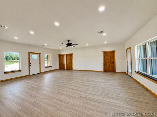 11792 Xander Lane, Kingston, OK 73439