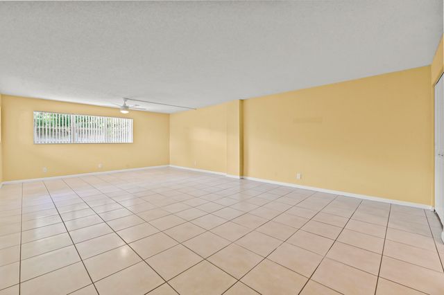 7020 Nova Drive 207d, Davie, FL 33317