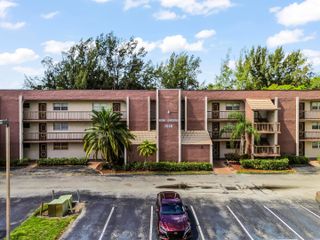 7020 Nova Drive 207d, Davie, FL 33317