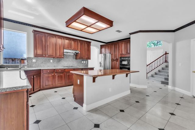 1533 Settlers Ct, Folsom, CA 95630