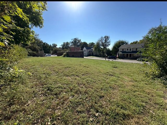 601 Hall Street, St Joseph, MO 64501