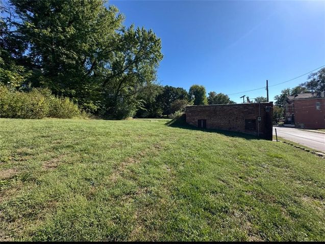 601 Hall Street, St Joseph, MO 64501