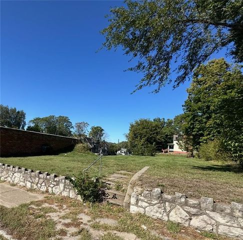 601 Hall Street, St Joseph, MO 64501