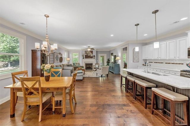 2480 Barrett Preserve SW Court, Marietta, GA 30064