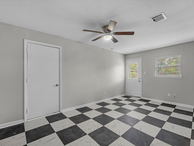 114 Weldon Street, South Houston, TX 77587
