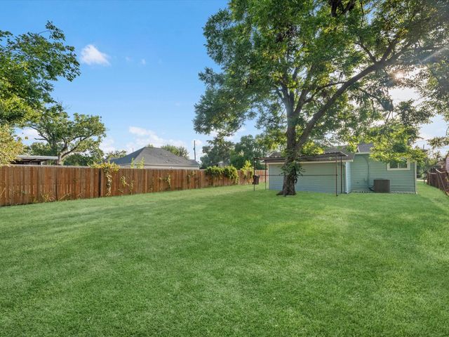 114 Weldon Street, South Houston, TX 77587