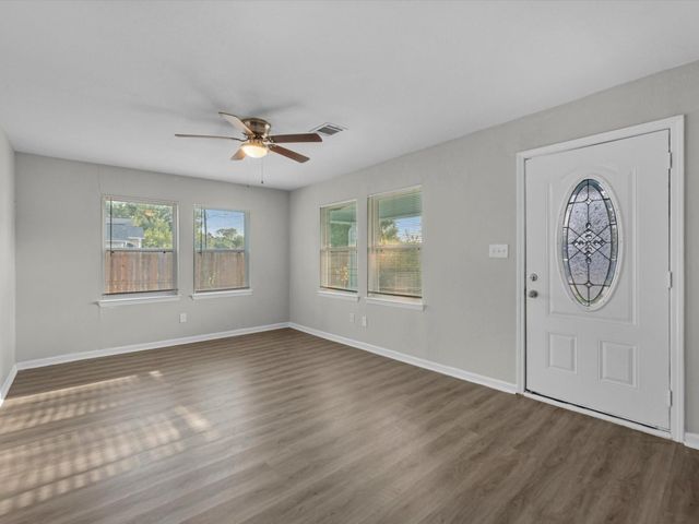 114 Weldon Street, South Houston, TX 77587