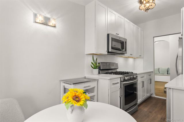 7101 Shore Road 2C, Brooklyn, NY 11209